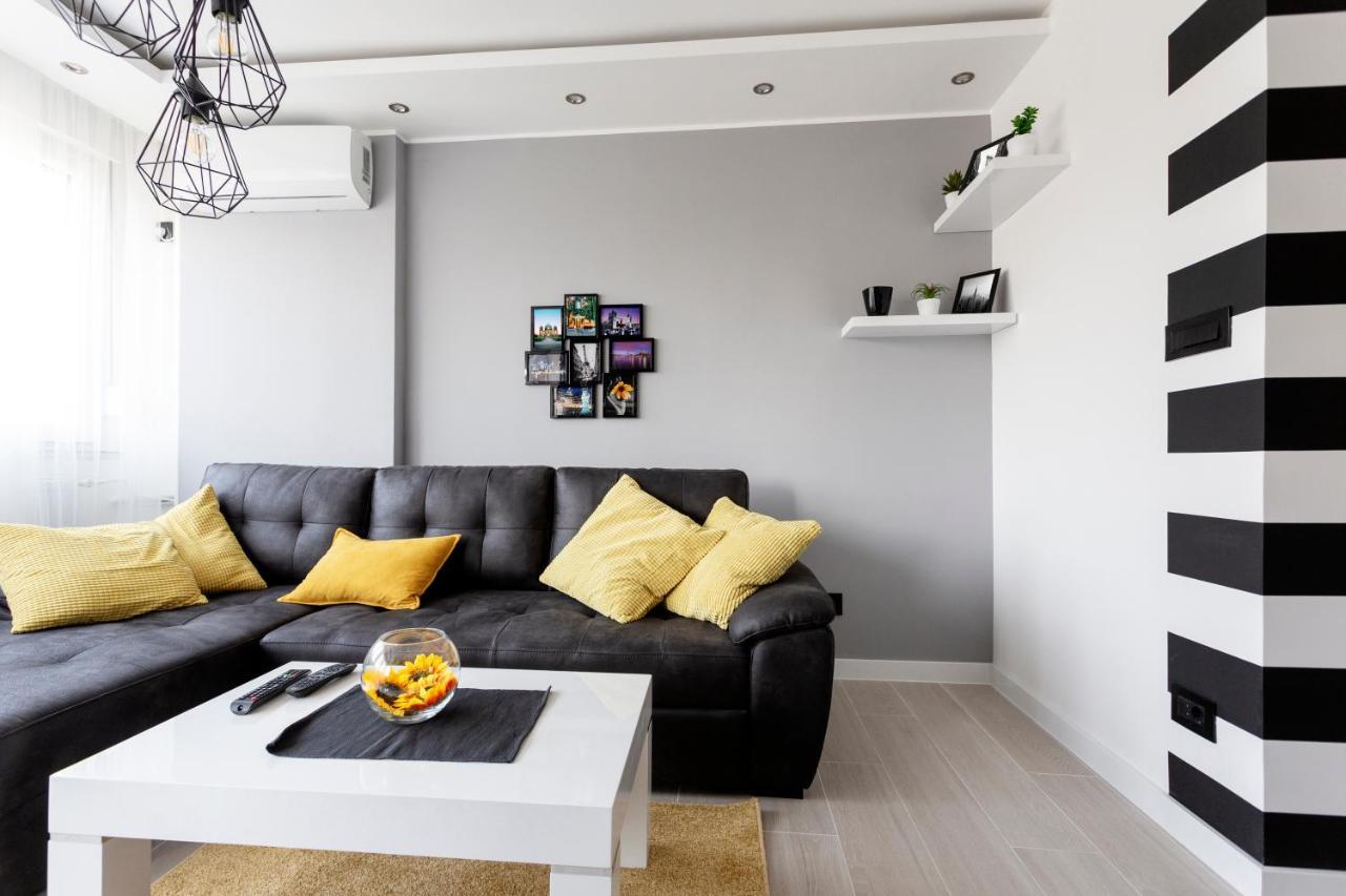 Park Apartment Novi Sad Bagian luar foto